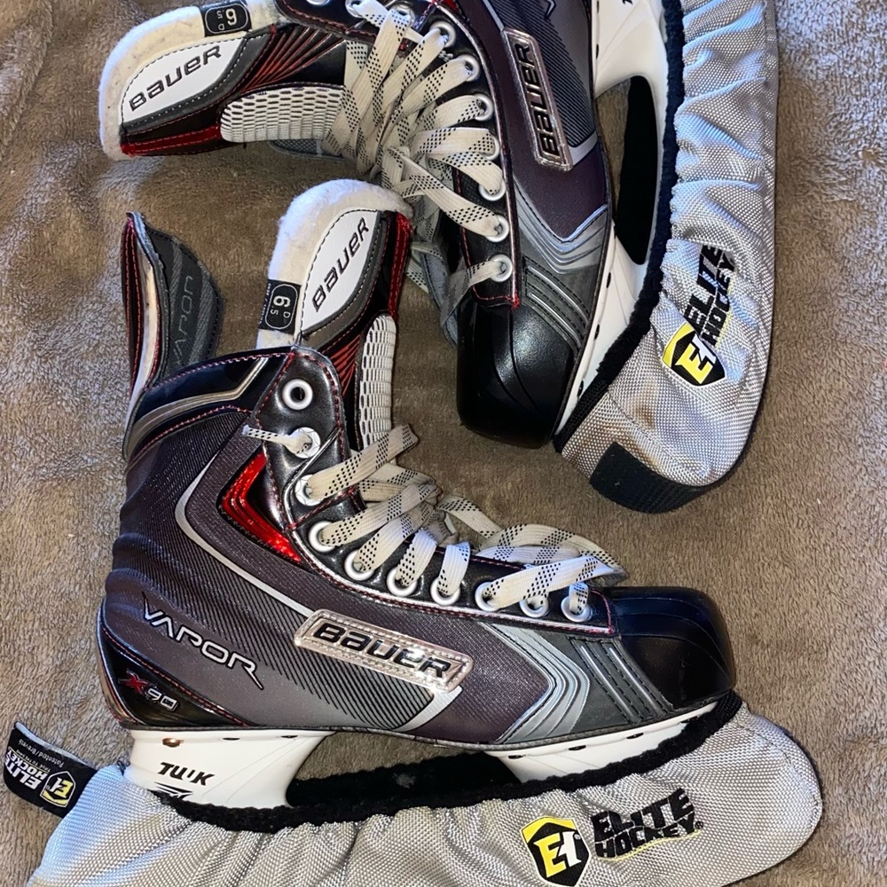 Bauer vapor X90 hockey skates and guards